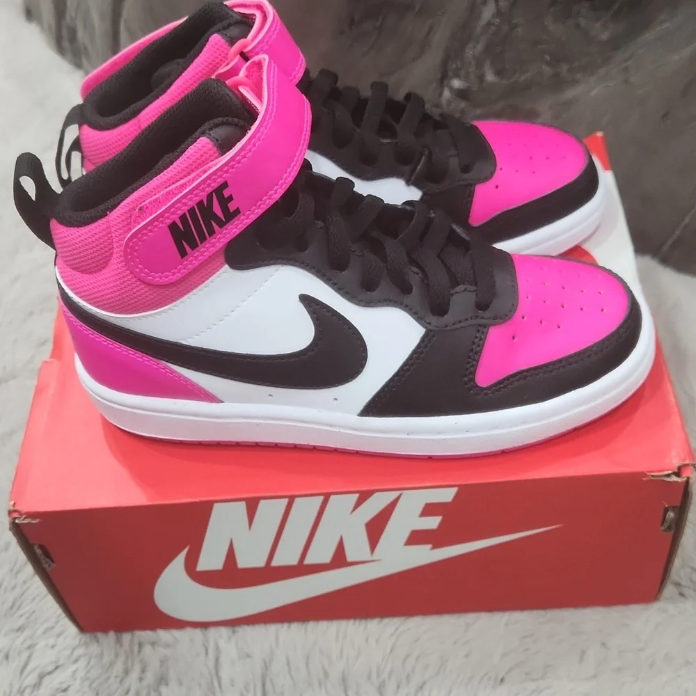 Nike High-Tops in Pink and Black Girls Court Borough Mid 2 Sz 3.5 - Picture 6 of 8
